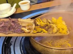 -阿山卓·野生菌火锅·纳西火塘烤肉