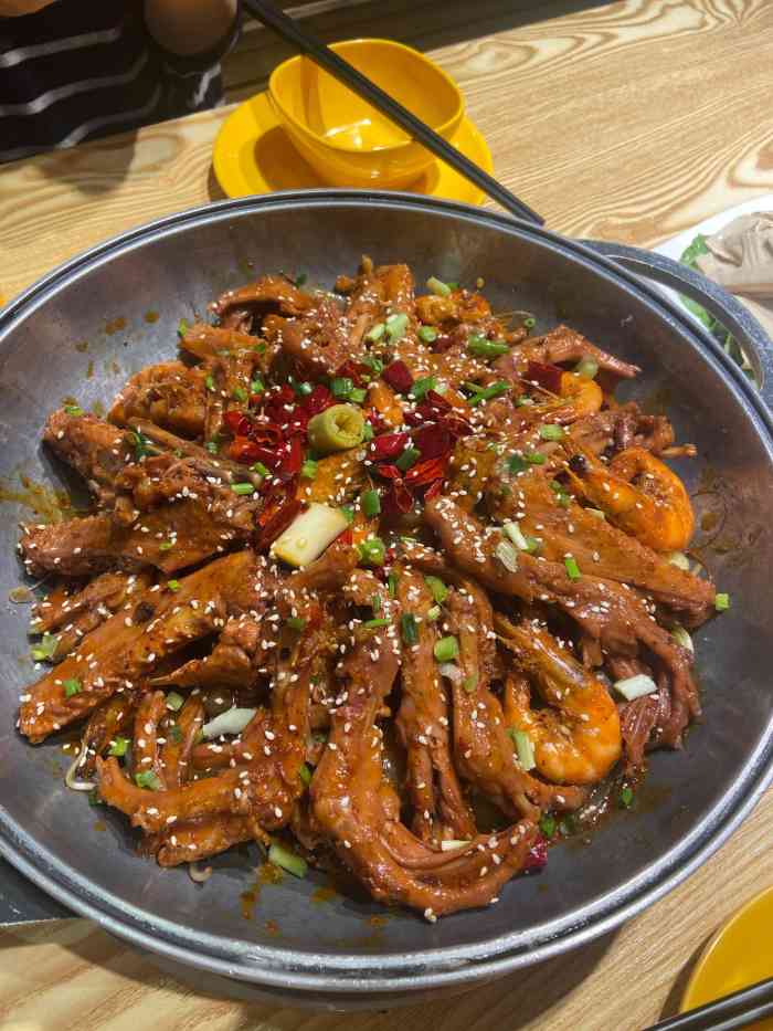 丫恋锅鸭爪爪(汇金店)-"常回头的老顾客了,味道很巴适,贵阳吃过几.