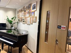-柏斯音乐艺术中心·钢琴·吉他(上音店)
