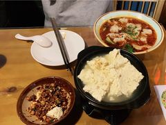-重庆石磨豆花庄(乔庄店)