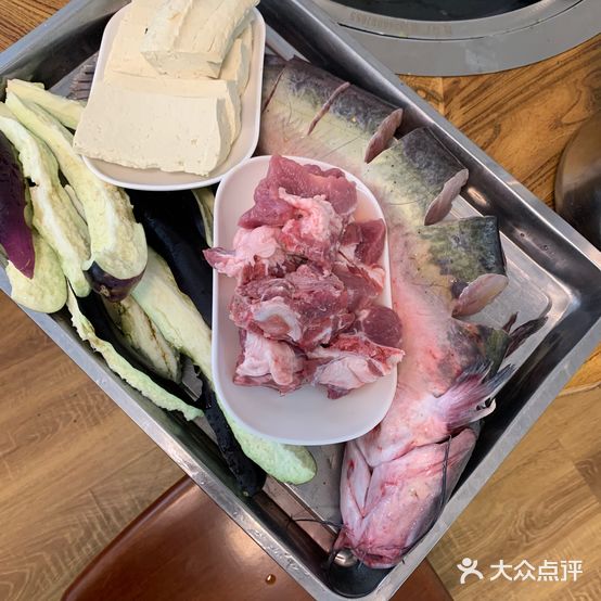 丁上搭锅活鱼