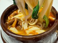 -亚伟瓦罐面美食城(淇县总店)