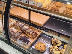 -巴黎贝甜(大宁国际商业广场店)