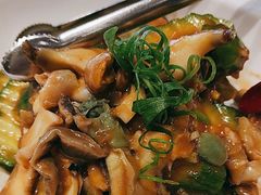 -海派美食·家宴海鲜青岛菜·石锅鲽鱼头(东方城店)