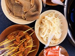 清油毛肚-四小区火锅·巷子里的重庆火锅(花照壁店)