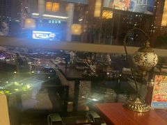 -香格里拉鱼跃地中海西餐厅·牛排披萨