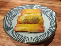 雪菜黄鱼春卷-南小蟹手工點心(三里屯店)