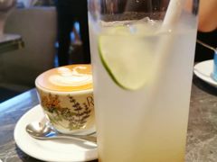 -万泰丰(万兆丰中心店)