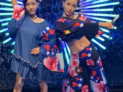 -厦门帷幕开啦红地毯蜡像艺术馆