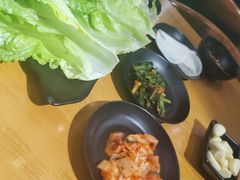 -肉甲韩国木炭烤肉(新壹街1店)