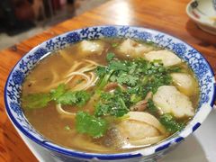 -叶新小吃店(来凤小区总店)