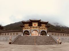-冕宁灵山寺