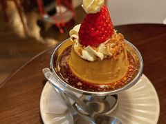 -Café Monson