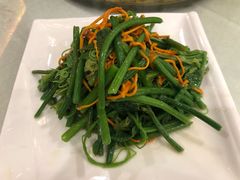 -大鸭梨烤鸭店(金顶街店)