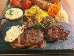 -Mark&Mars Restaurant