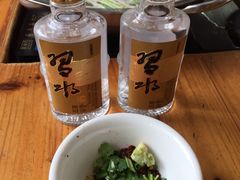 -苗伯妈酸汤火锅