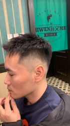 -海文先生国潮烫染男士理发馆