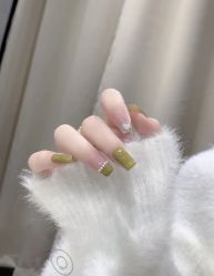 -悦指间美甲美睫