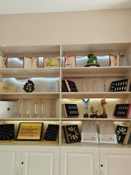 -Bollins波林丝•专研护发中心