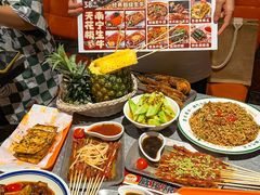 -威记烧嘢·南宁烧烤·超级生牛(绿地店)