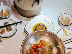 -小凤庭·地道湖北菜武昌鱼·藕汤(38年黄鹤楼店)