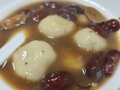 黑芝麻豆沙双拼-罗子龙罗家桂花汤圆(曹都巷店)