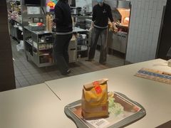 -麦当劳(秣陵路店)