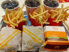 -麦当劳(呼市新华东街店)