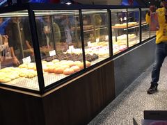 面包甜点陈列柜-LELECHA乐乐茶(上海五角场万达广场店)