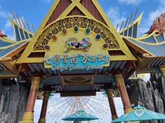 -七彩云南欢乐世界