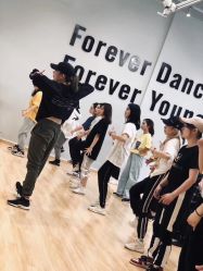 -YASAKI国际舞蹈中心