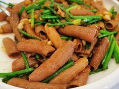 海肠炒韭菜-开海·红岛海鲜虾水饺(石老人店)