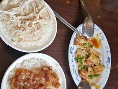 -阿英卤肉饭