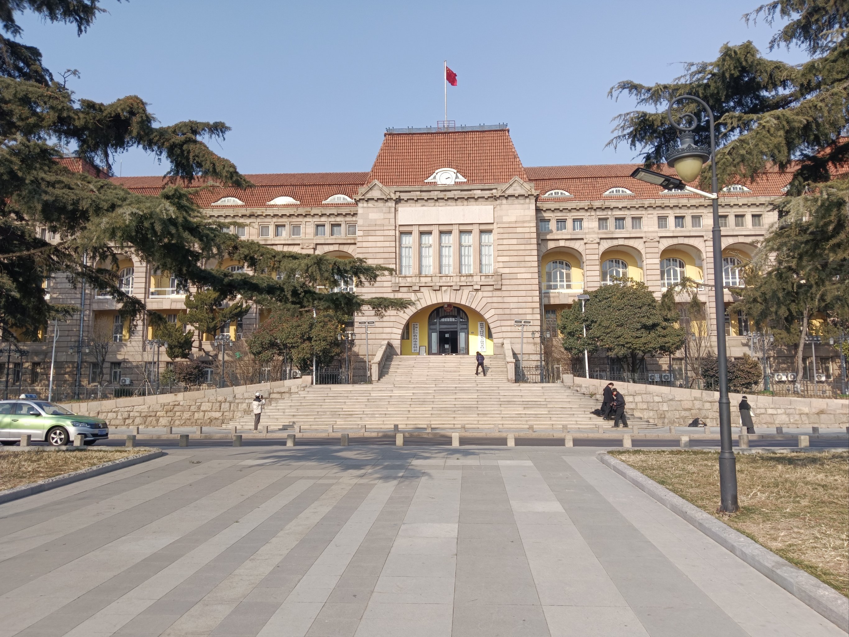 胶澳总督府旧址[惊叹]欧式老建筑,沂水路11号