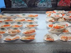 -雍容荟帝王蟹活龙虾展台自助(IFS黑金店)
