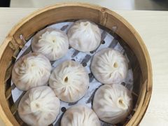 -莱莱小笼·乔艾