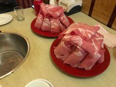 -洞庭洲·防空洞火锅·烧烤·铜锅涮肉(新百广场店)