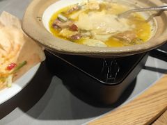 -头上红煨盐鸡·非遗院子餐厅