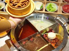 -卤校长重庆火锅(银泰城店)