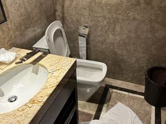 -蓝蔻酒店(深圳东站布吉万象汇店)