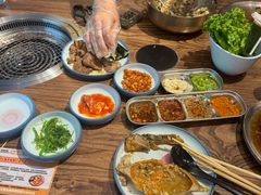 -明洞阿姨·韩式酱蟹烤肉·创意料理(三元桥店)