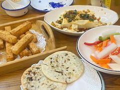 -鲁小三·大骨自助(金山总店)