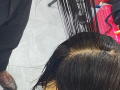 -首脑美容美发化妆美甲培训学校(龙岗校区)