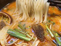 -银米·云南传统过桥米线(双廊黑金冠店)