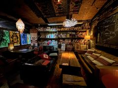 -城墙外BAR