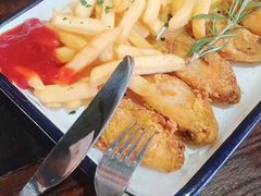 主厨特选美式风味炸鸡翅配薯条-MIKAKU(万达广场上海宝山店)