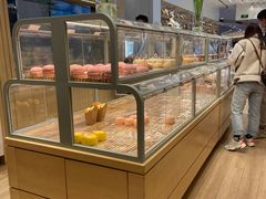 面包甜点陈列柜-好利来(东直门银座店)