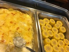-彩虹云霄酒店76&78层国际自助餐