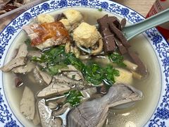 -叶新小吃店(来凤小区总店)