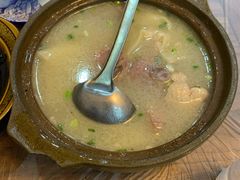 馄饨老鸭煲-老品芳